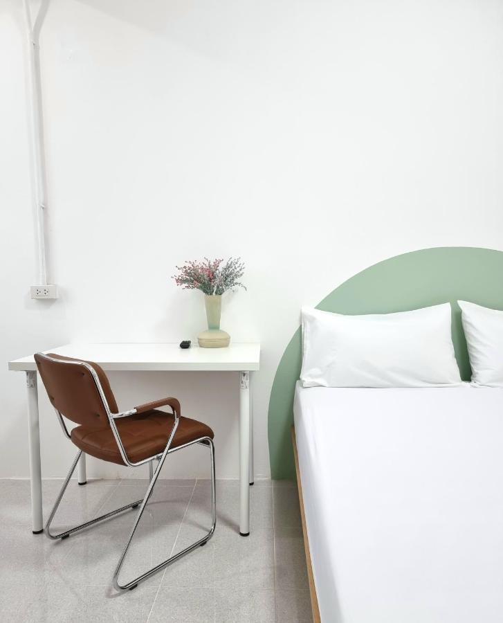 The Zai Apartment Ban Krathum Lom Εξωτερικό φωτογραφία