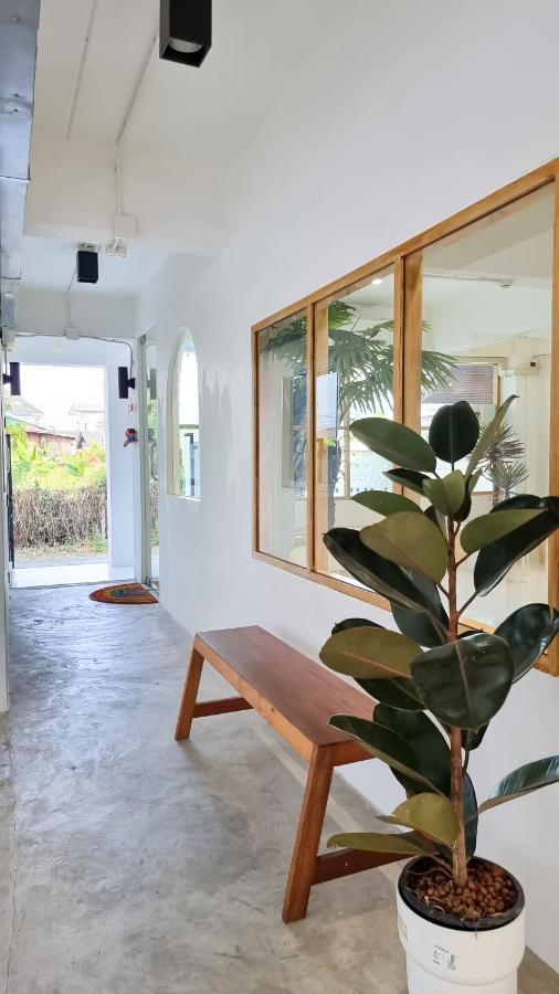 The Zai Apartment Ban Krathum Lom Εξωτερικό φωτογραφία